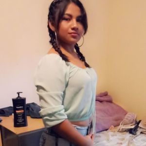 Meet your Posher, Paola garcia